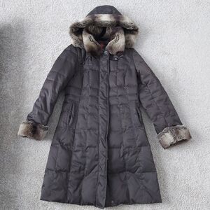 Brown Hooded Puffer Coat with Fur Trim